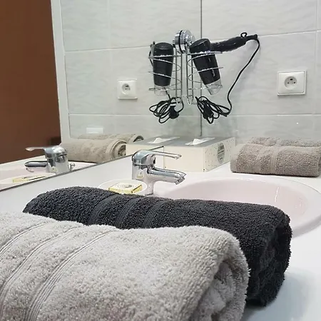 Apartmán Superbe 2 Pieces En Rez-de-jardin Ensoleille ❤️ *